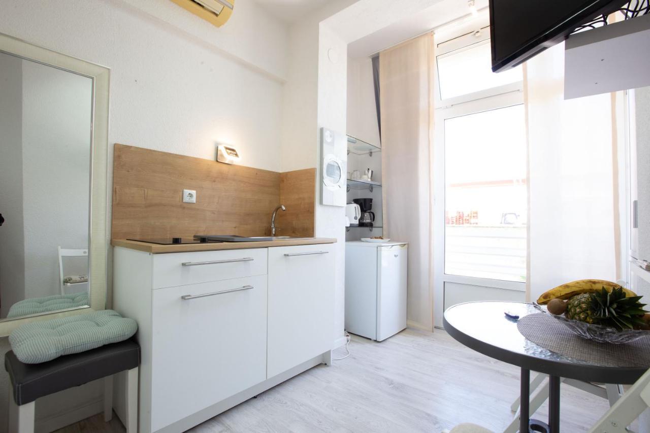 Lilly Studio Apartments Zadar Exterior foto